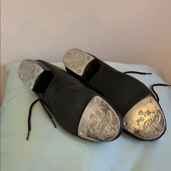 Capezio Tap Shoes - Picture 3 of 4